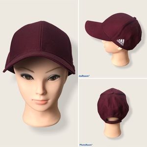 NWOT Burgundy Adidas adjustable unisex cap